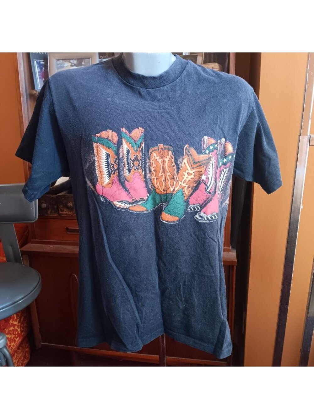 Hazelwoods Cowboy Boot Vintage Large T-shirt Single Stitch 90's Side Wrap USA